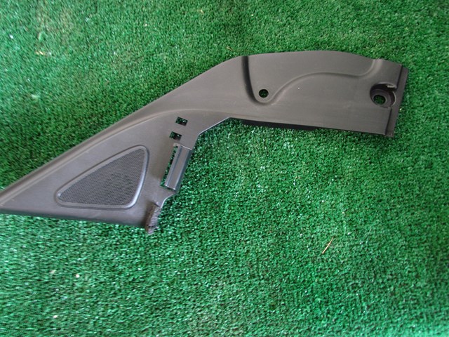 2005 Infiniti G35 Sedan LH Driver Sail Panel w/o Tweeter 