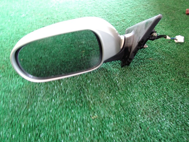 2005 Infiniti G35 LH Driver Side View Mirror-See Photos