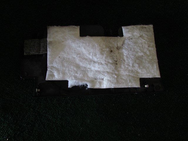 2005 Infiniti G35 Sedan RH Passenger Under Dash Cover 68920 AM600