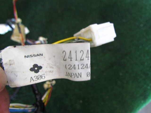 2005 Infiniti G35 Sedan Front RH Door Wiring 24124 AC700