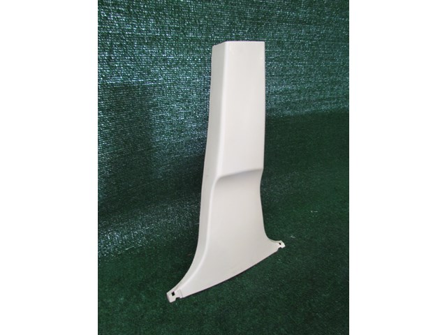 2005 Infiniti G35 Sedan RH Passenger Lower B Pillar Trim 