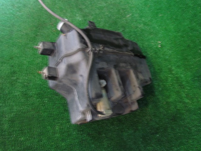 2005 Infiniti G35 Sedan Windshield Washer Reservoir Tank With Pump OEM