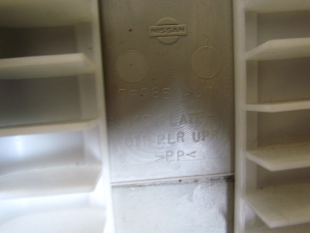 2005 Infiniti G35 Sedan LH Driver B Pillar Trim Panel 76985 AU000