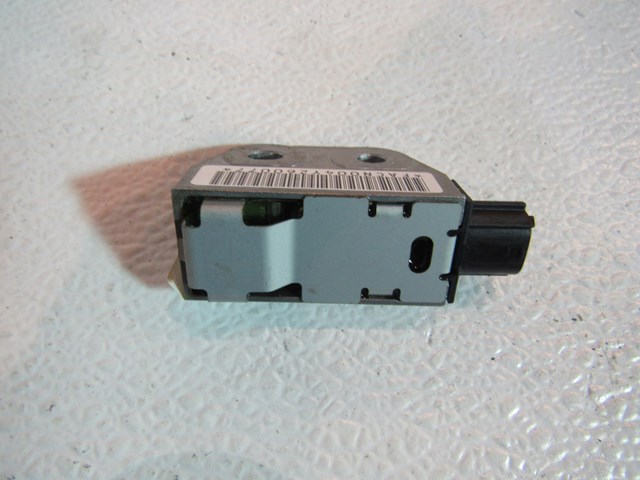 03 04 05 06 Infiniti G35 Sedan RH Side Impact Sensor
