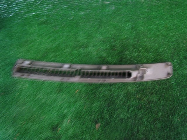 2005 Infiniti G35 Sedan RH Passenger Dash Vent 68742 AL512