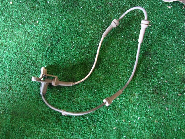 2005 Infiniti G35 Sedan RH Passenger Front ABS Sensor