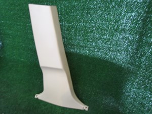 2005 Infiniti G35 Sedan LH Driver Lower B Pillar Trim 76916 AL500