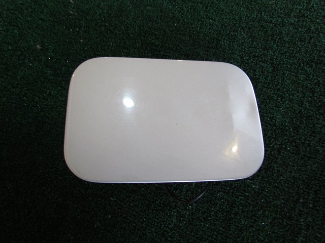 2005 Infiniti G35 Sedan Fuel Door and Gas Cap-Read Description