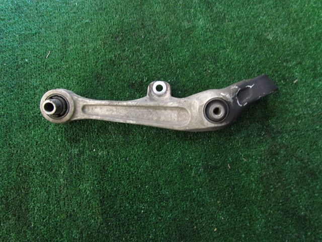 2005 Infiniti G35 Sedan Front RH Passenger Lower Control Arm