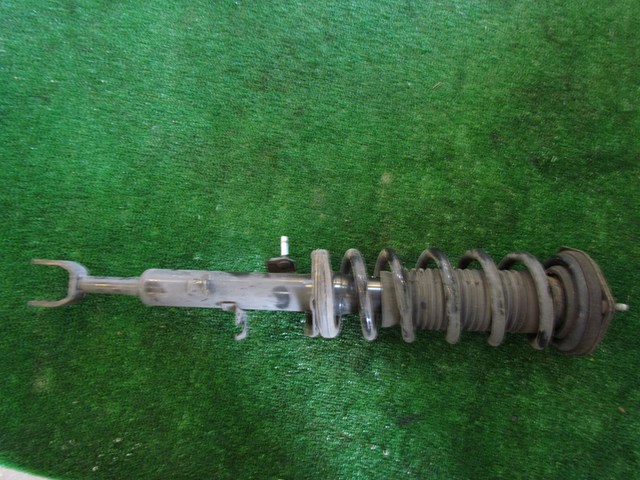 2005 Infiniti G35 Sedan Front RH Passenger Strut Assy
