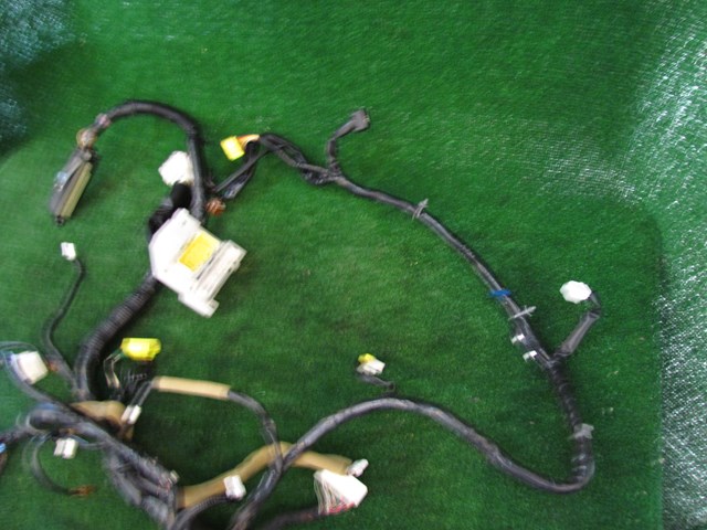 2005 Infiniti G35 Sedan Dash Wire Harness 24010 AC701