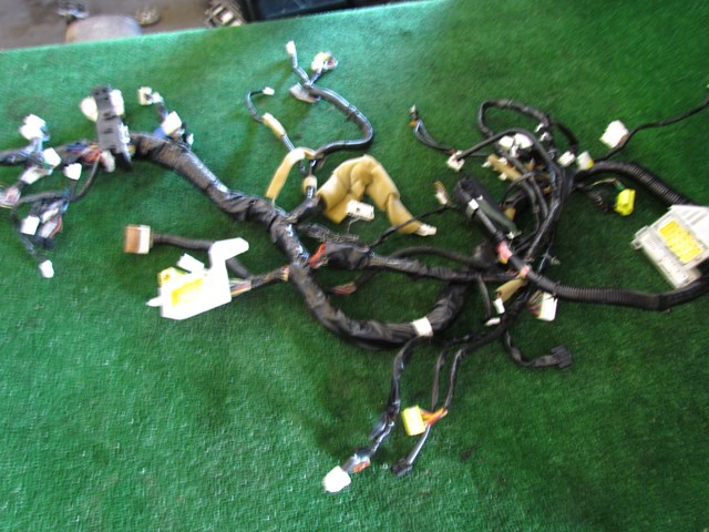 2005 Infiniti G35 Sedan Dash Wire Harness 24010 AC701