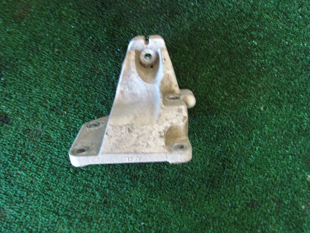 2005 Infiniti G35 Sedan LH Driver Motor Mount Engine Mount