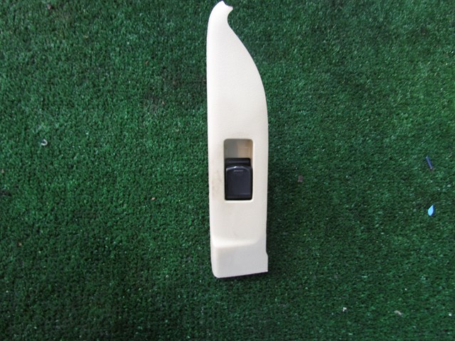 2005 Infiniti G35 Sedan Rear RH Door Switch-Wheat