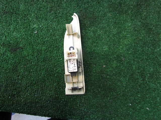 2005 Infiniti G35 Sedan Rear RH Door Switch-Wheat