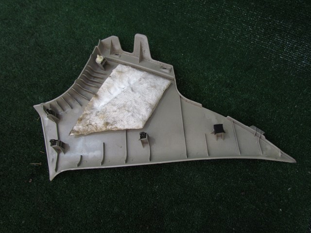 2005 Infiniti G35 Sedan RH C Pillar Trim 76934 AL500