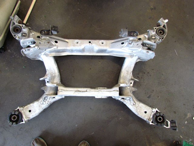 2005 Infiniti G35 Sedan Rear Subframe