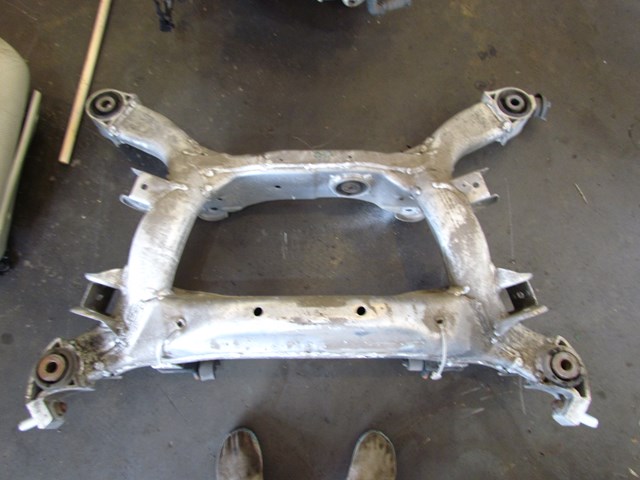 2005 Infiniti G35 Sedan Rear Subframe