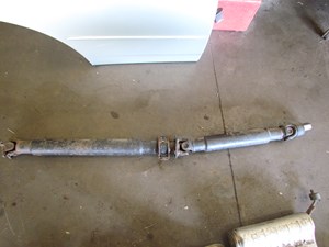 2005 Infiniti G35 Sedan Auto Trans Rear Driveshaft