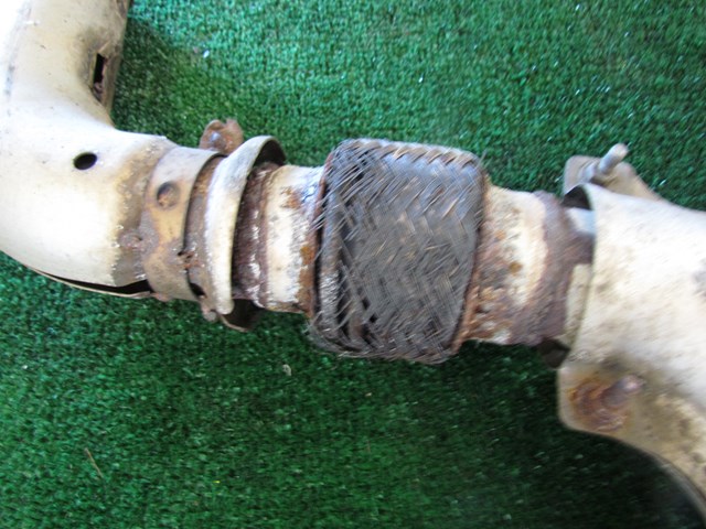 2005 Infiniti G35 Sedan Exhaust- See Description