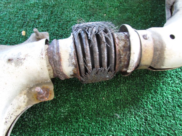 2005 Infiniti G35 Sedan Exhaust- See Description