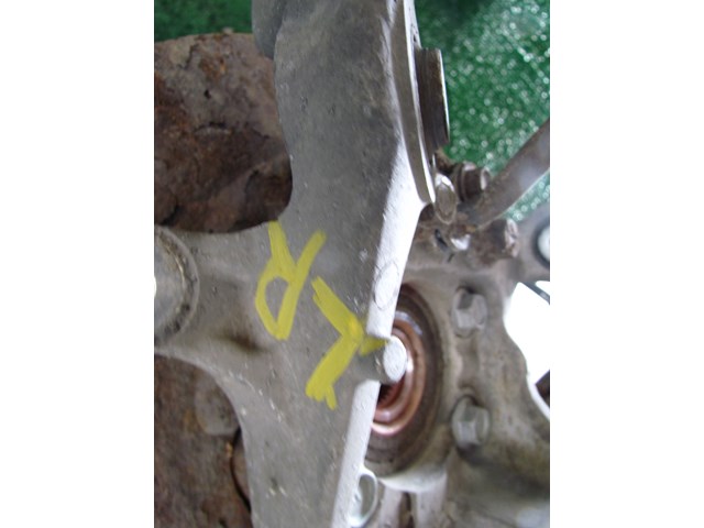 2003 Nissan 350z Rear LH Driver Spindle & Strut