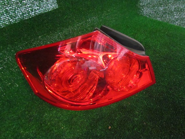 2011 Infiniti G37 Sedan LH Driver Tail Light