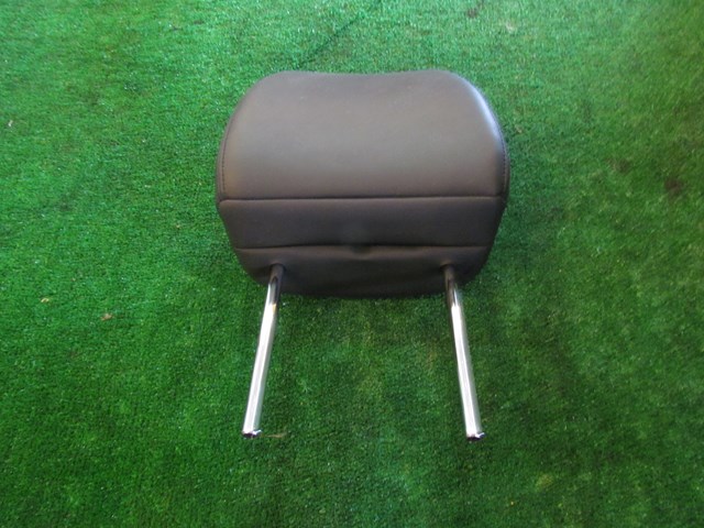 2011 Infiniti G37 Sedan RH Passenger Headrest