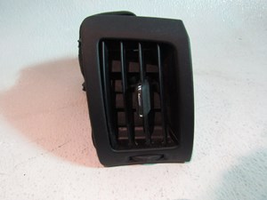 2011 Infiniti G37 Sedan RH Passenger Dash Vent 68760 JK000
