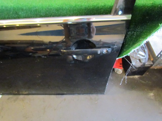 2011 Infiniti G37 Sedan Front :LH Driver Door  See Description