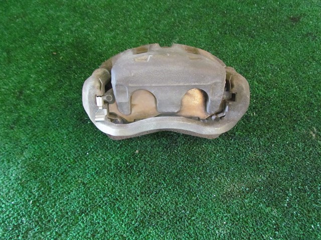 2011 Infiniti G37 Sedan Front RH Caliper