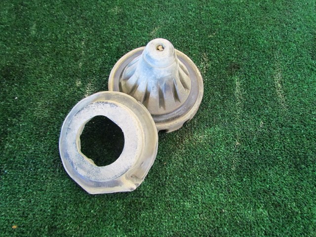 2011 Infiniti G37x Rear Coil Spring Bushing