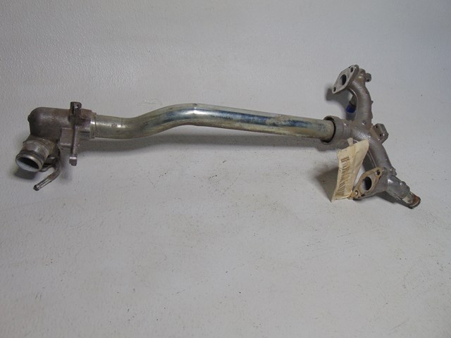 2011 Infiniti G37x Sedan Coolant Crossover Pipe