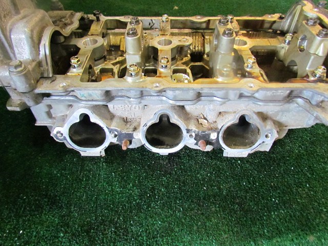2011 Infiniti G37x Sedan LH Cylinder Head Minus Cams