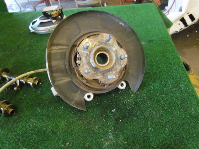 2011 Infiniti G37x Sedan Rear RH Passenger Spindle