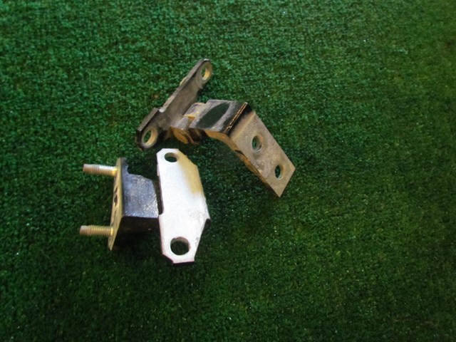 2011 Infiniti G37x Sedan Rear RH Passenger Door Hinge Set