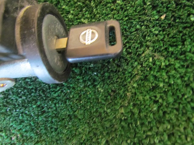 2003 Nissan 350z AT Steering Column w/Key