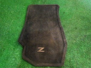2003 Nissan 350z RH Passenger Floor Mat