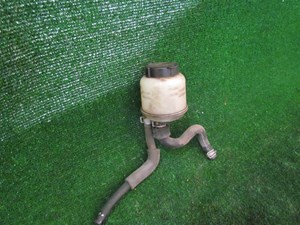 2003 Nissan 350z Power Steering Reservoir w/Lines