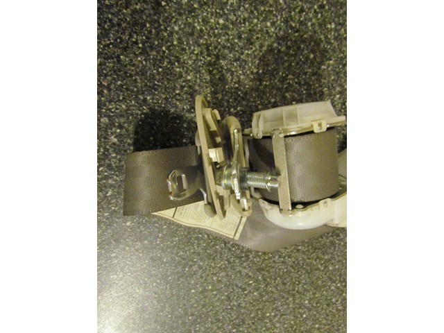 2008 Infiniti G37 Rear LH Drivers Seat Belt Assy