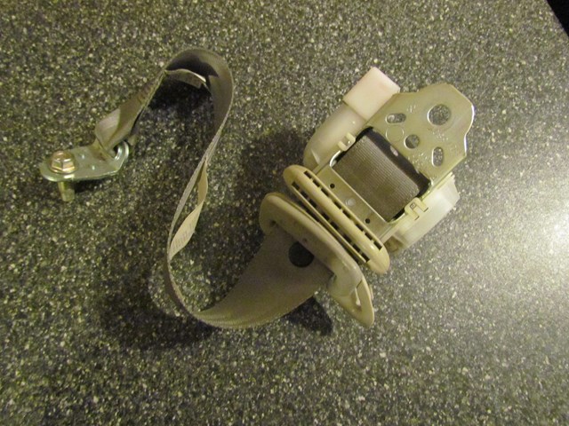 2008 Infiniti G37 Rear LH Drivers Seat Belt Assy