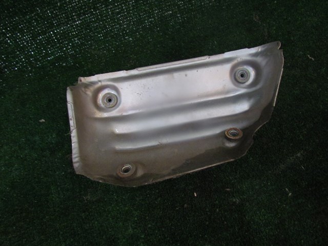 2003 NIssan 350z LH Driver Exhaust Manifold Heat Shield
