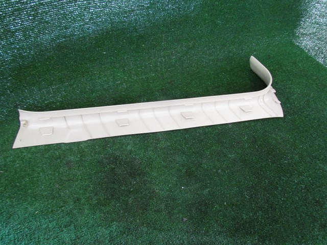 2007 Infiniti G35 Sedan Front RH Door Sill Kick 769B4 JK000