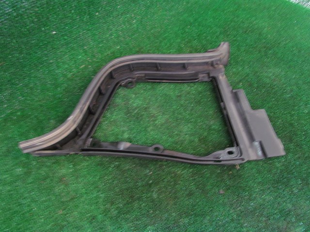 2007 Infiniti G35 RH Battery Cover Surround 64894 JK000