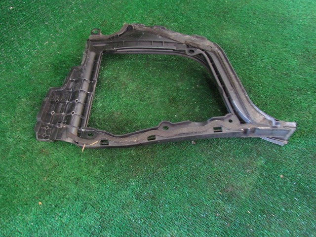 2007 Infiniti G35 RH Battery Cover Surround 64894 JK000