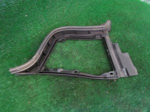 2007 Infiniti G35 RH Battery Cover Surround 64894 JK000