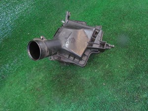 2007 Infiniti G35 Sedan RH Passenger Air Cleaner Box