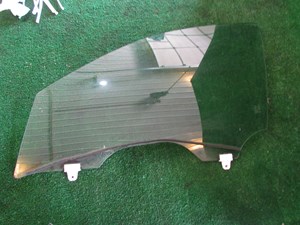 2007 Infiniti G35 Sedan Front LH Driver Door Glass