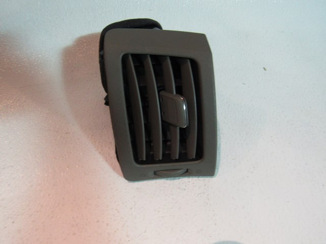 2007 Infiniti G35 RH Passenger Dash Vent-Wheat