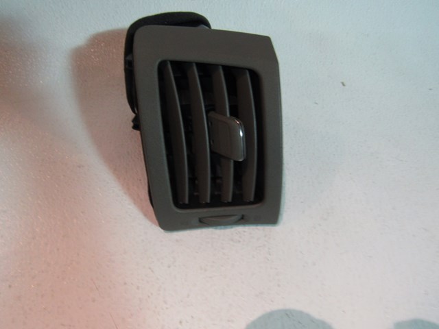 2007 Infiniti G35 RH Passenger Dash Vent-Wheat